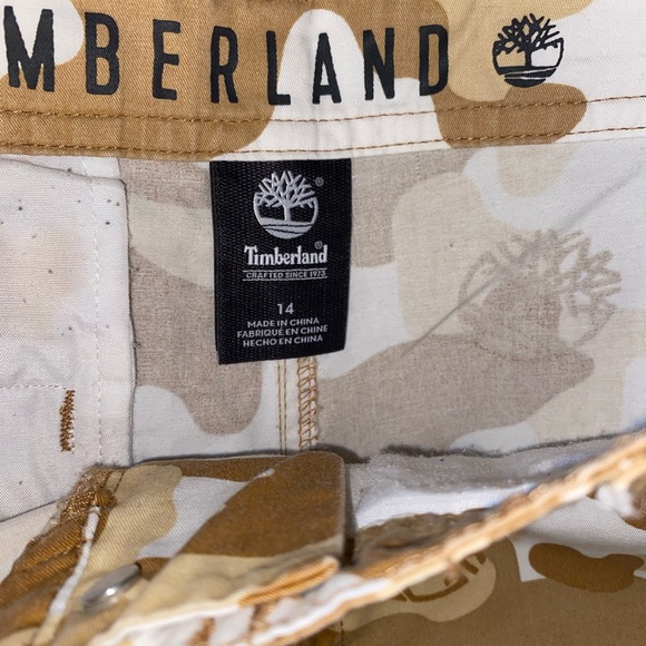 Boys Timberland Shorts - Picture 3 of 3